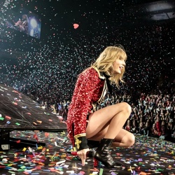 04 - Red Tour